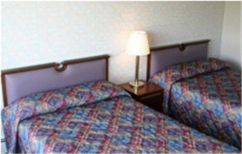 Wayne Inn Exterior photo